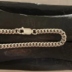 B2B Armband day
