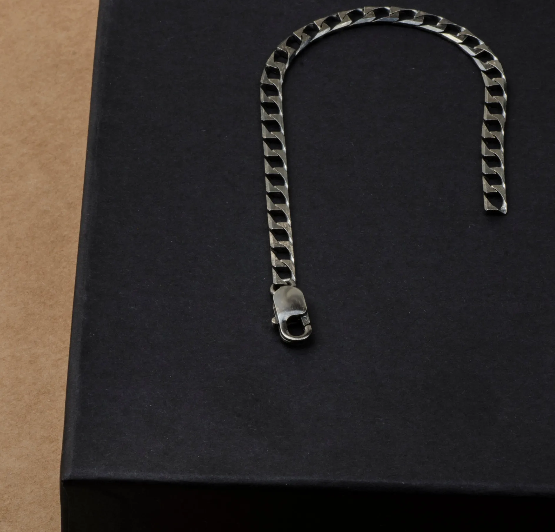 B2B Armband single chain