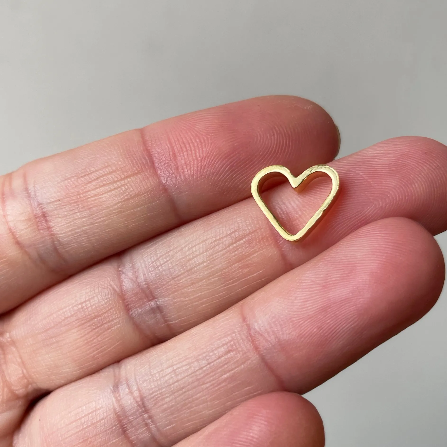 B2B Hanger heart