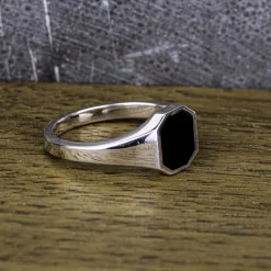 B2B Ring raven