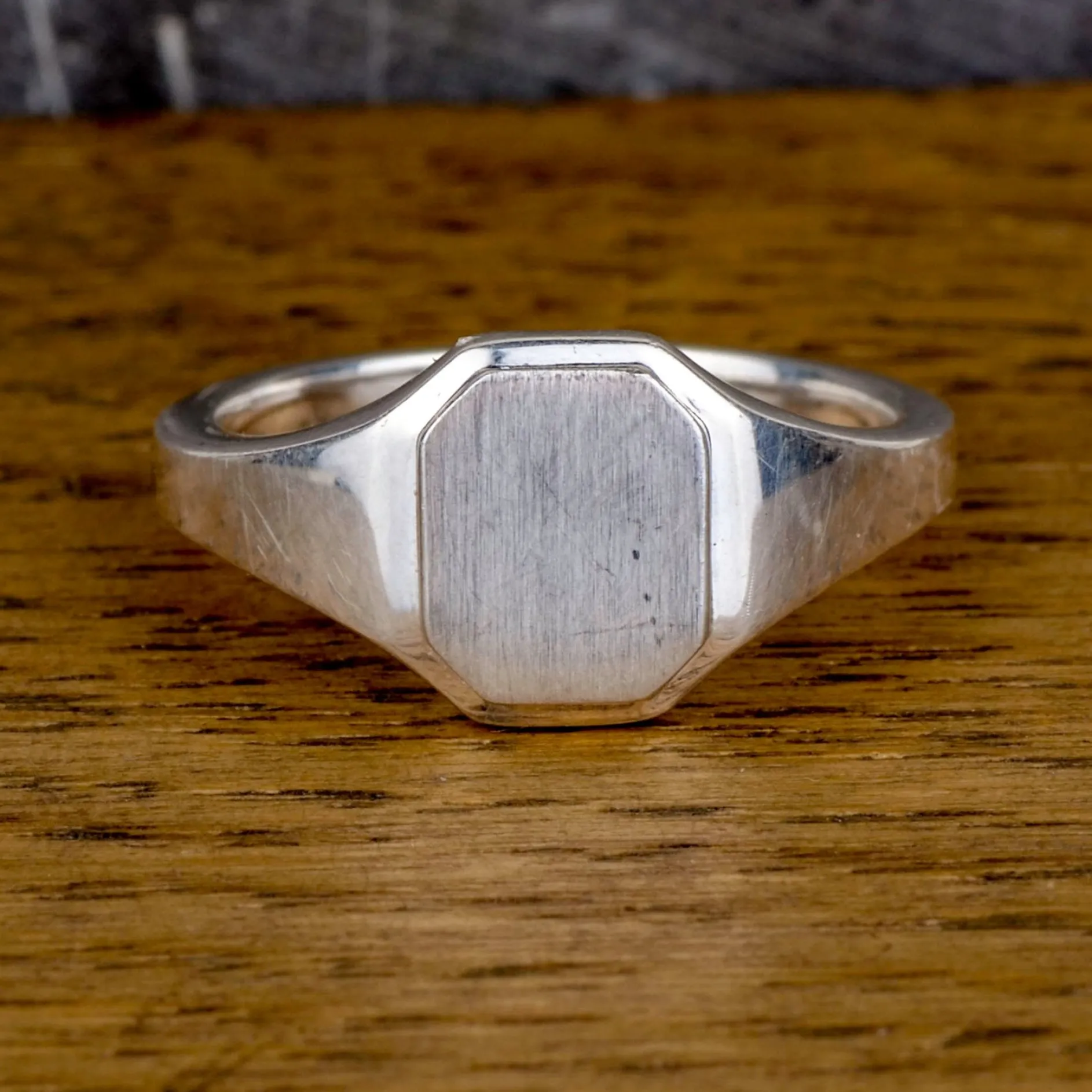 B2B Ring slate signet