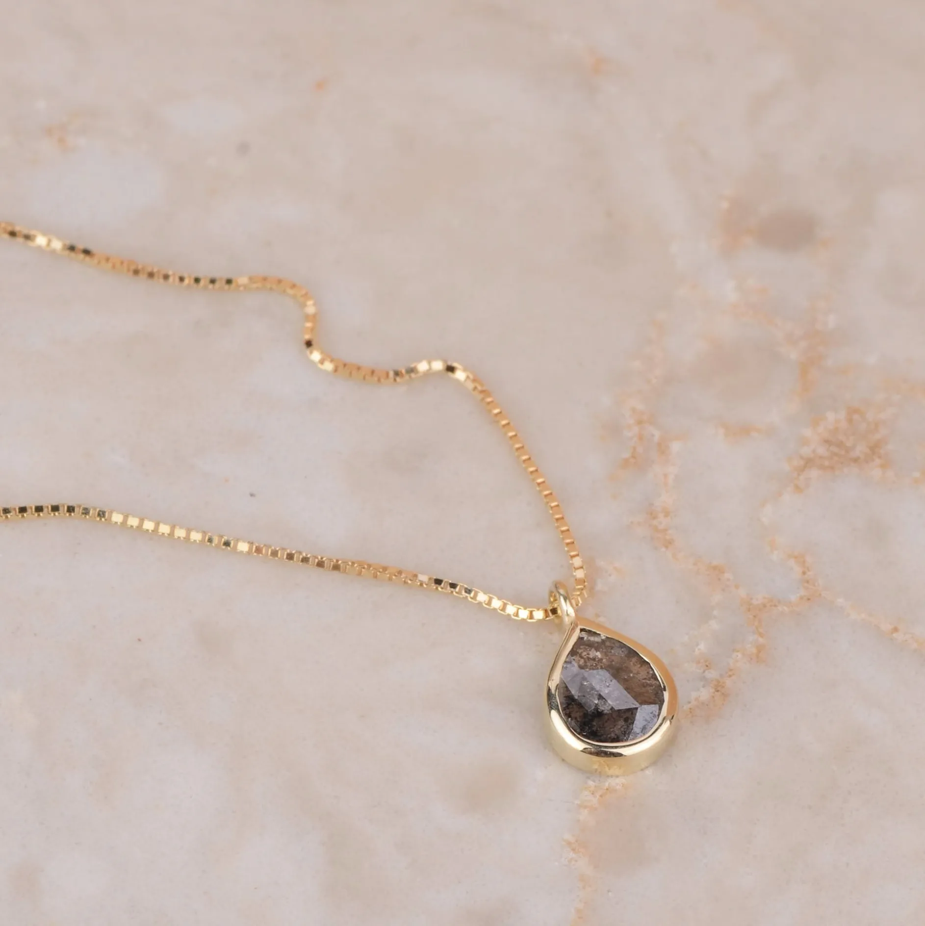 Ketting 14k diamond drop