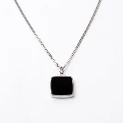 Ketting square stone