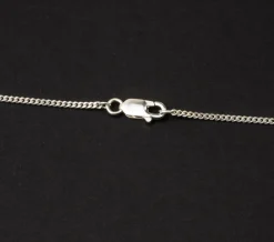 Ketting square stone