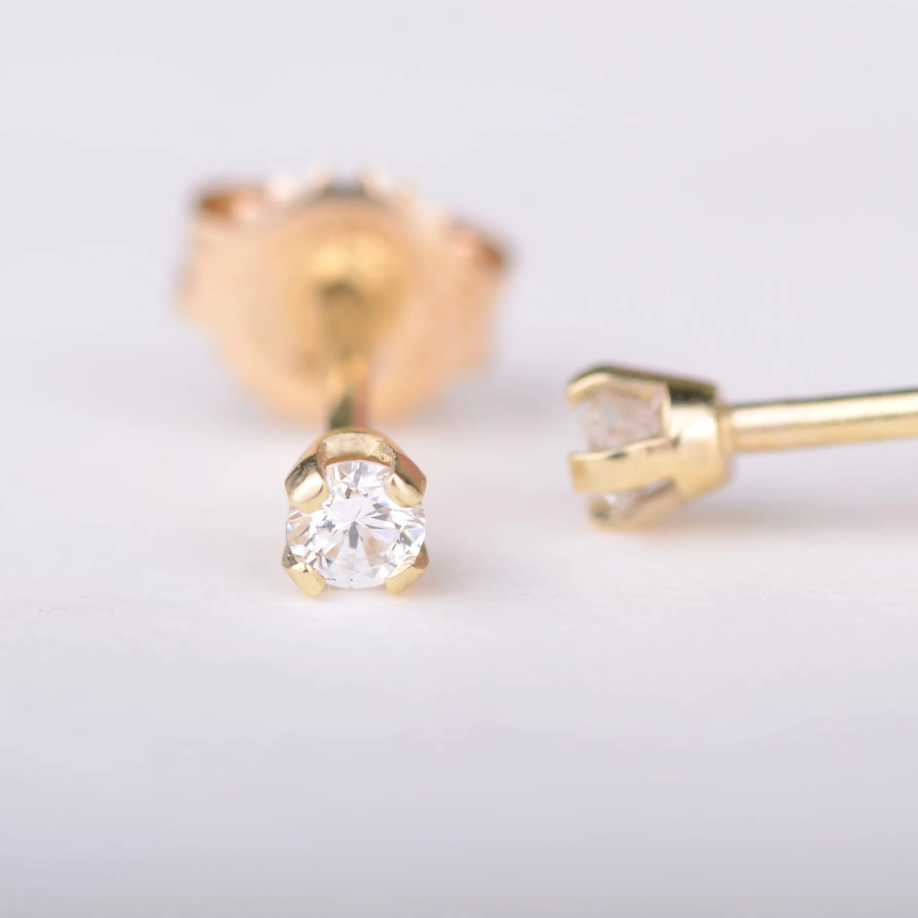 Oorbellen 14k diamond studs