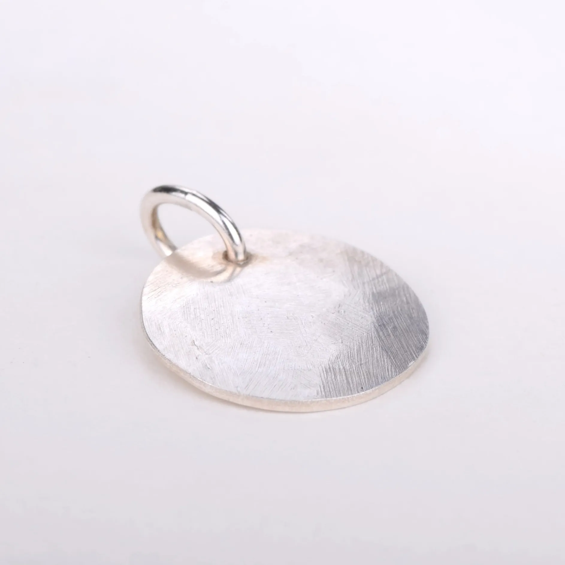 Pendant round