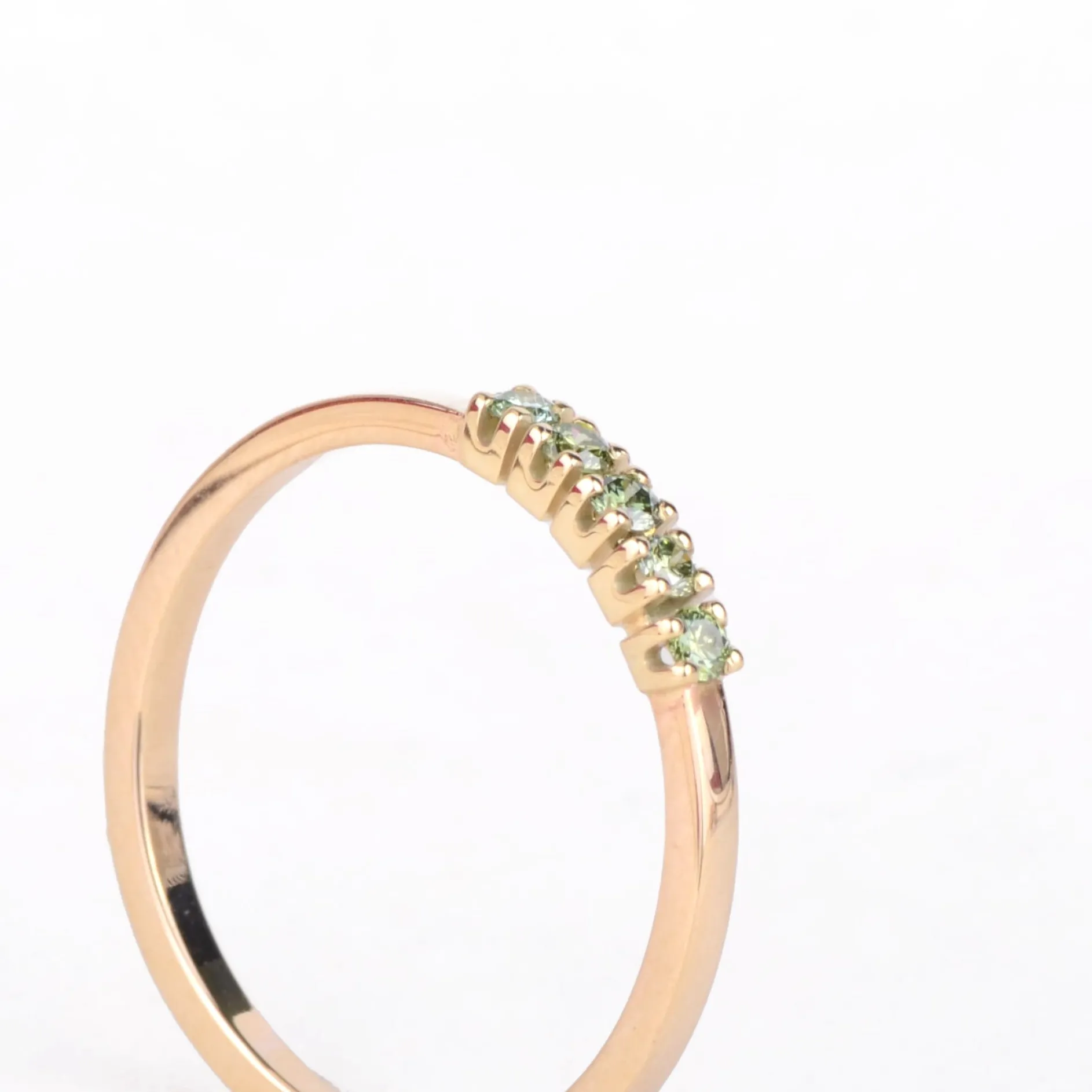 Ring 14k apple green