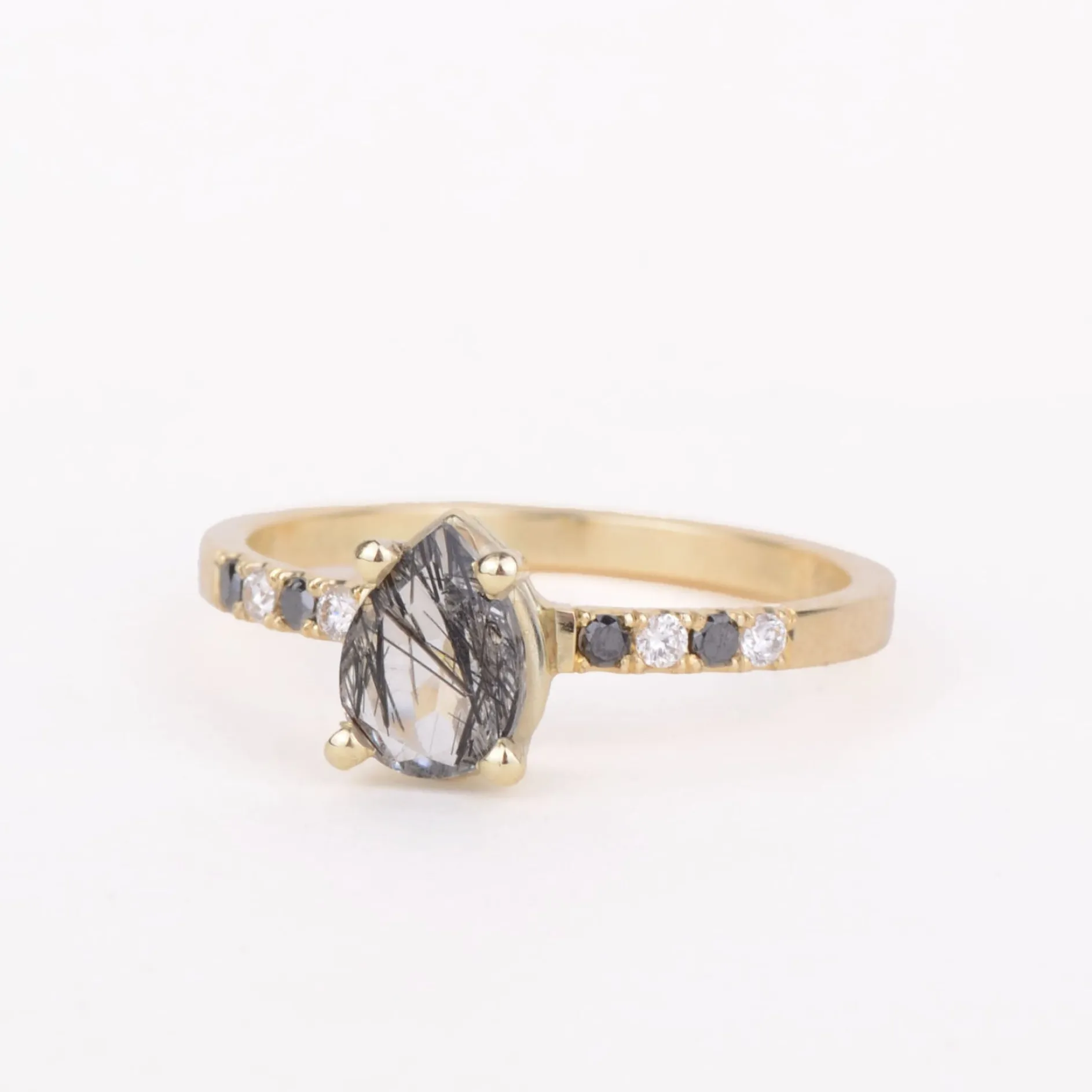 Ring 14k black & white
