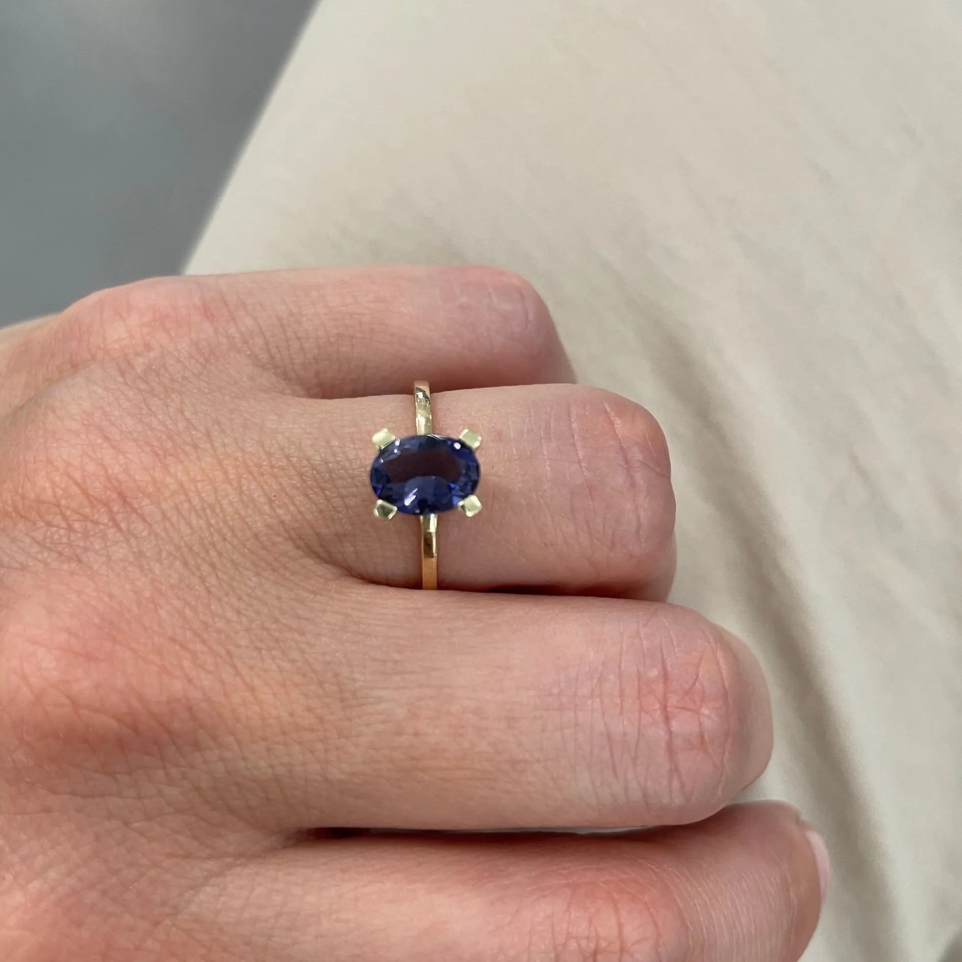 Ring 14k blue blush