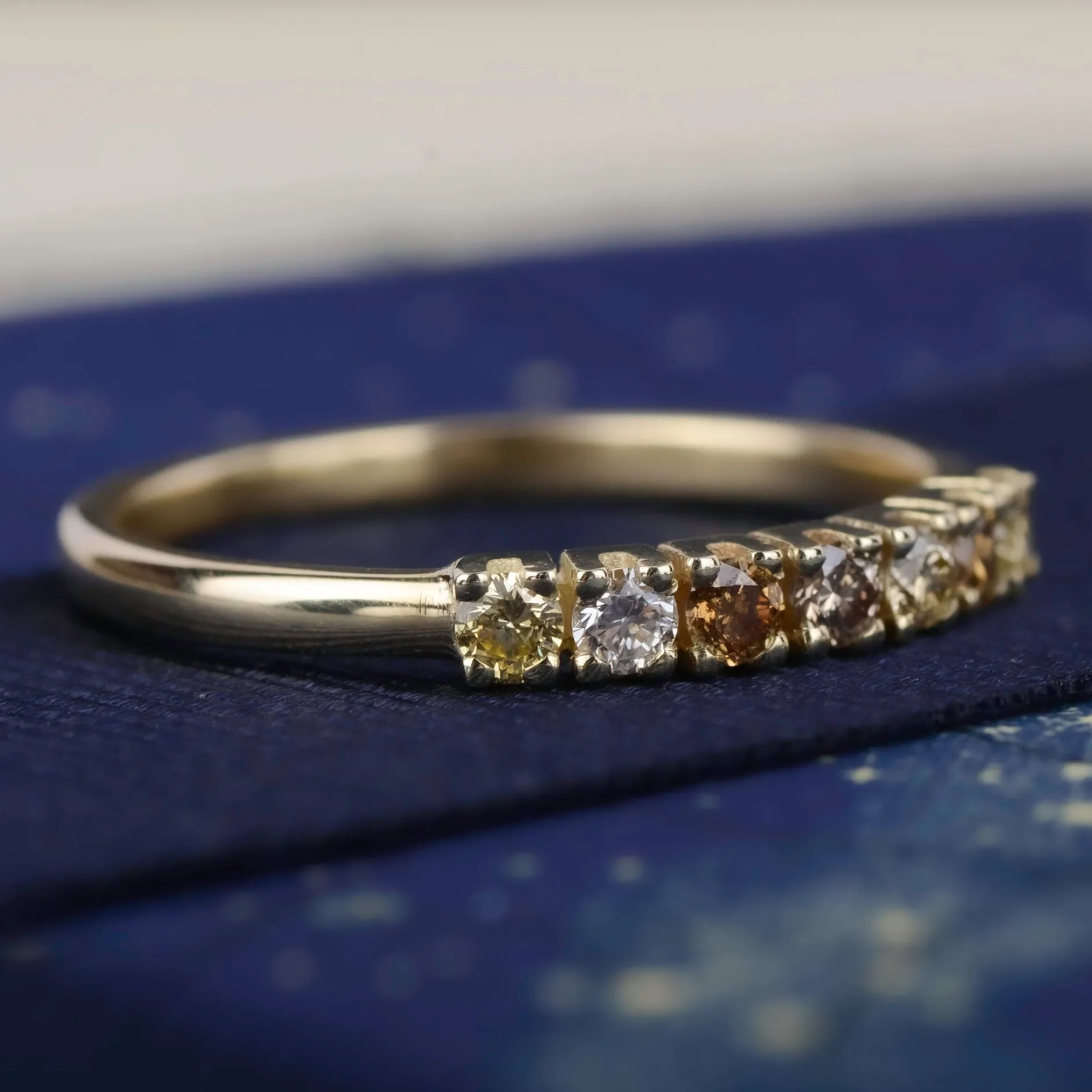 Ring 14k fall diamonds