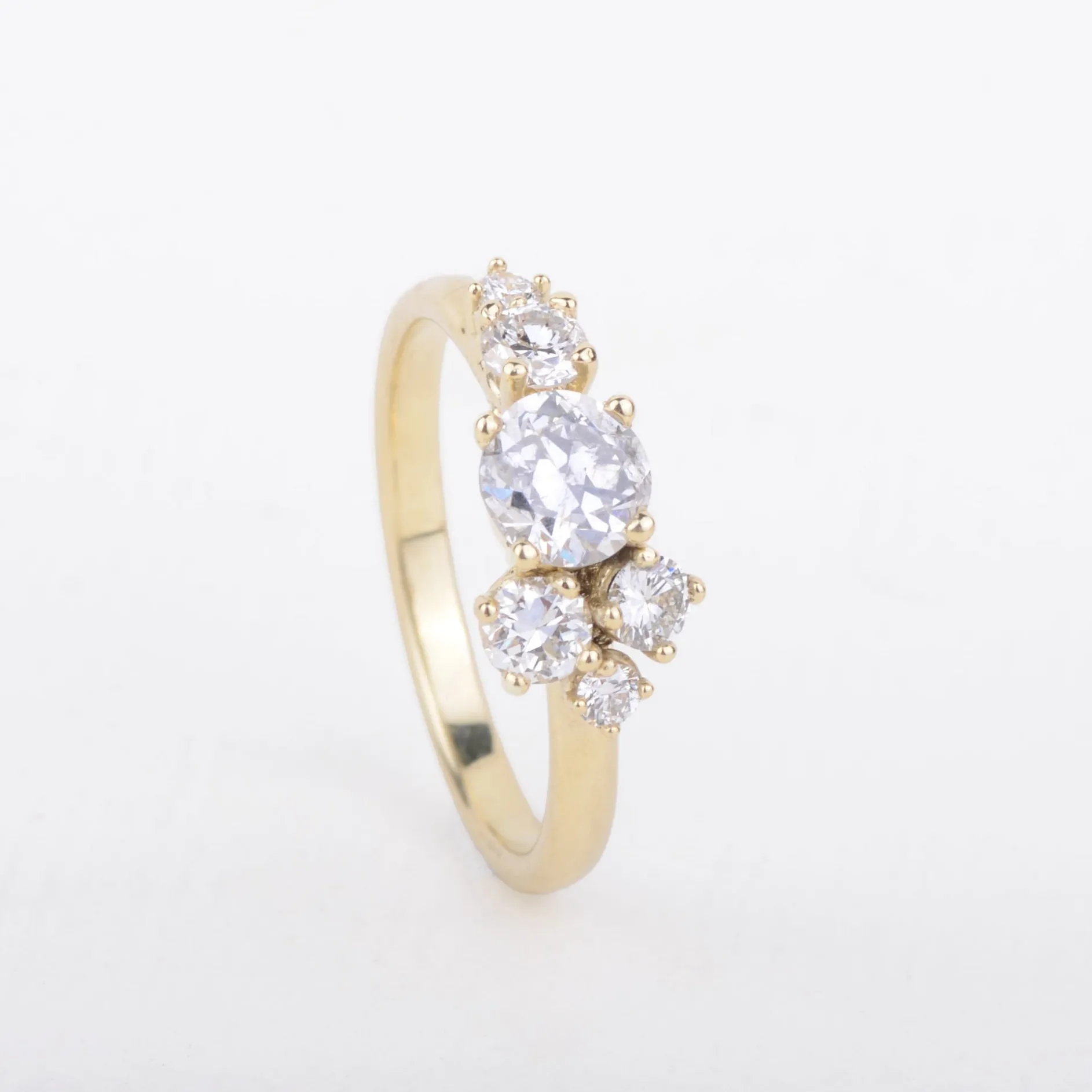 Ring 14k magic number 6