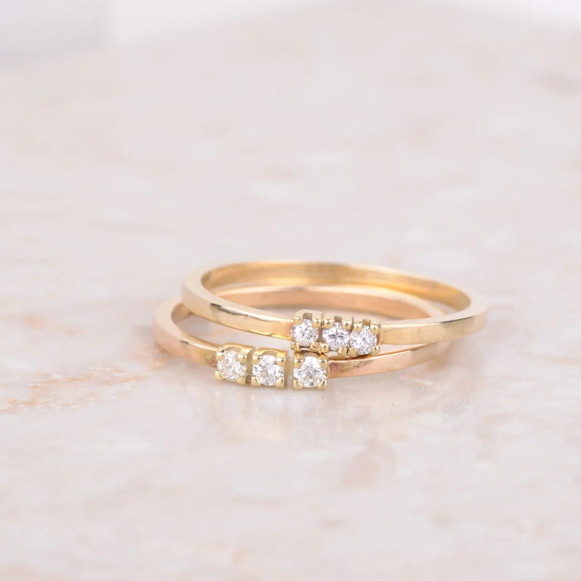 Ring 14k three in a row