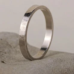Ring mister hammered