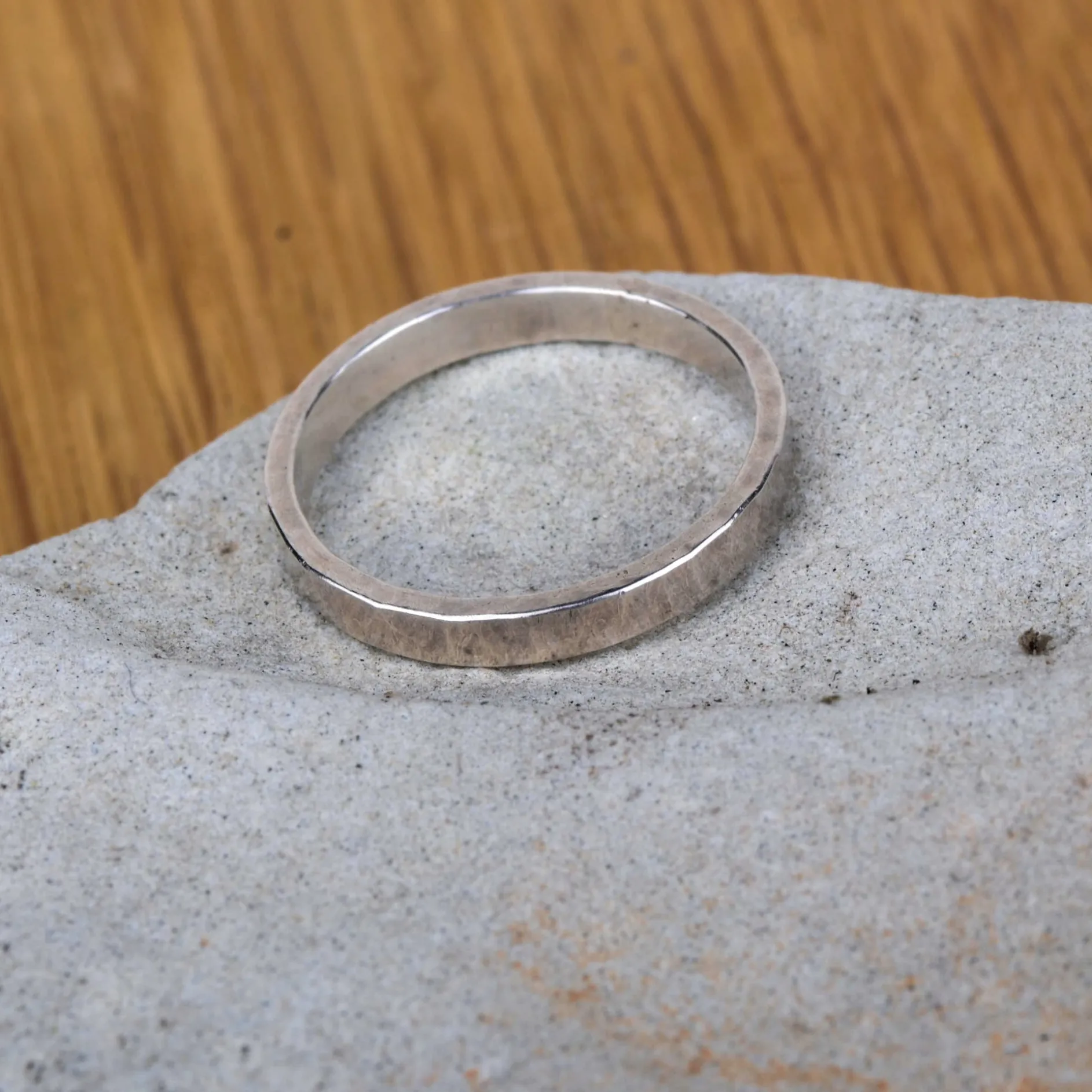 Ring mister hammered