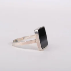 Ring mister onyx