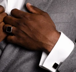 Ring mister onyx